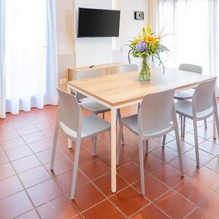Aparthotel Parco Del 3*